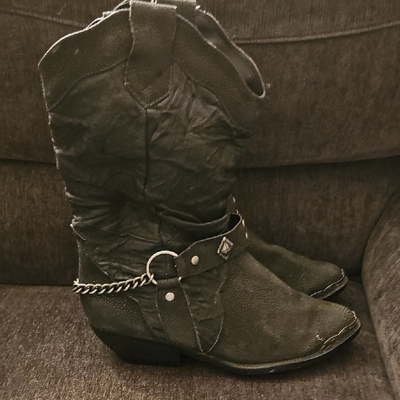 The Leather Connection Women's Boots - Picture 2 of 9